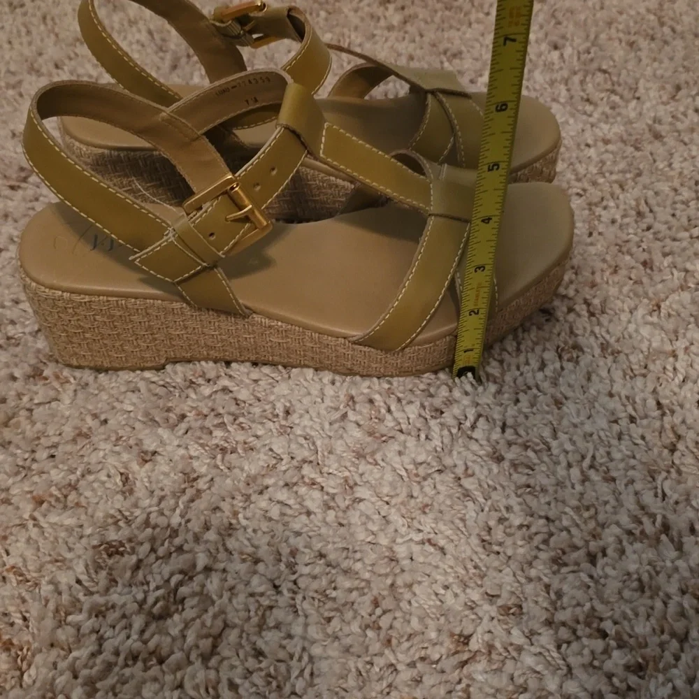J.Jill Women's Tan Wedge Sandals EUC Size 7 (0718)